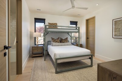 Lionsback Resort