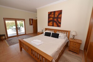 3 chambres, fer et planche Ă repasser, lit parapluie, Wi-Fi gratuit