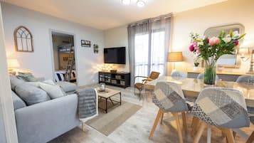 2 slaapkamers, een strijkplank/strijkijzer, wifi, beddengoed