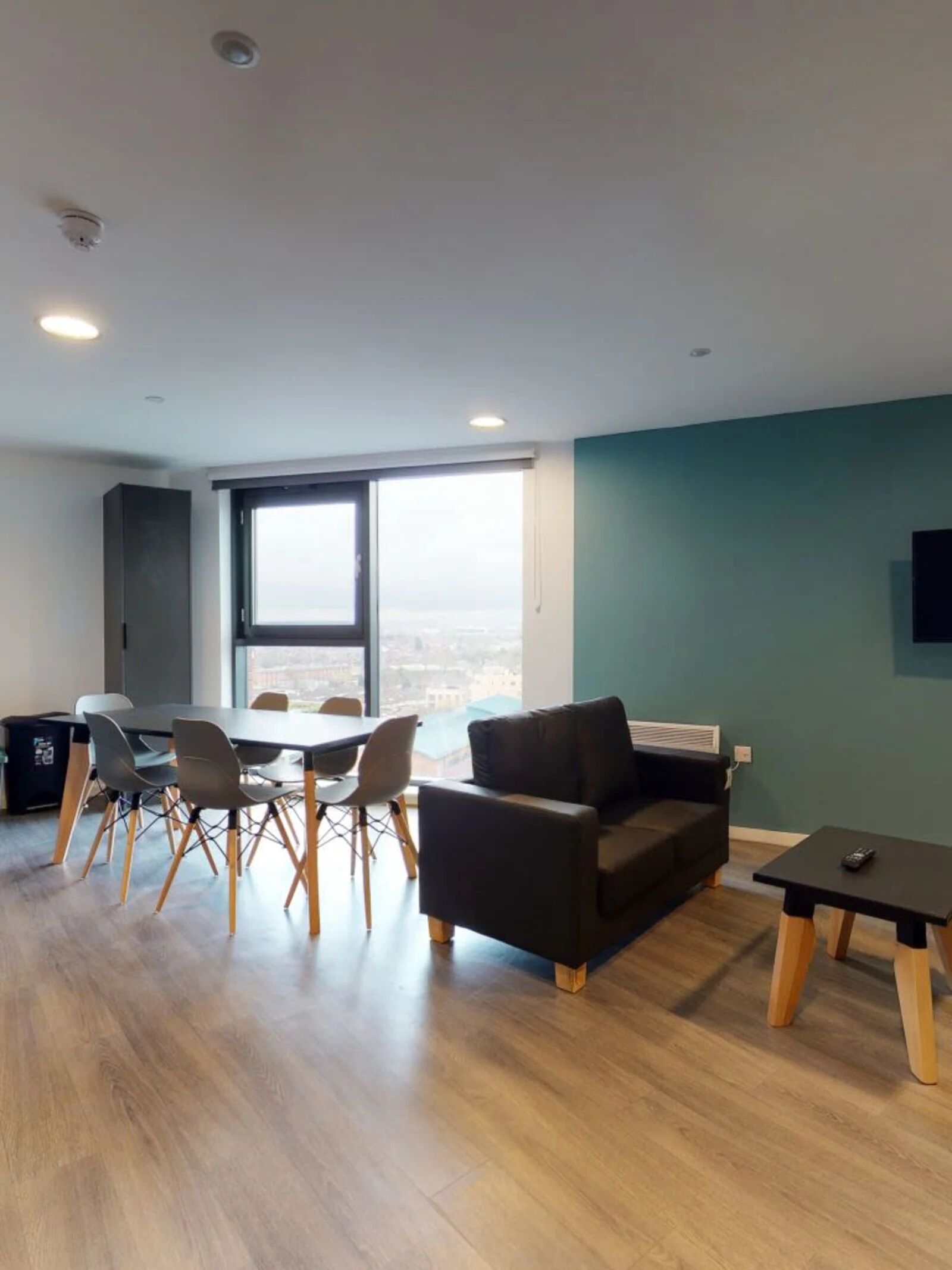 Apartment, 3 Bedrooms, Non Smoking | Living area
