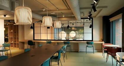 For Students Only Canvas Arundel House in Coventry