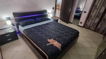 1 chambre, Wi-Fi gratuit, draps fournis