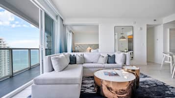 Een smart-tv en een open haard