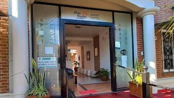 Fachada de la propiedad