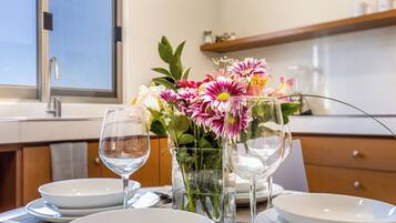 Classic Apartment | Dining room