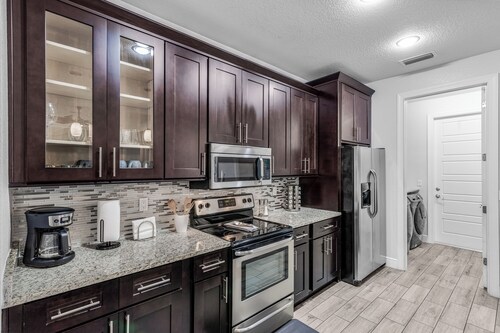 
Luxurious Cape Coral Escape with Private Pool – Your Home Away from 
