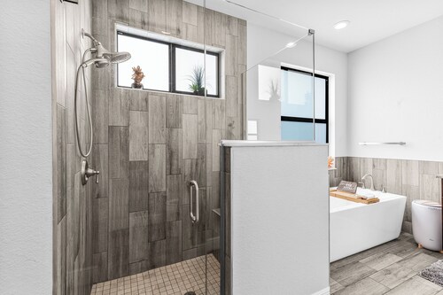 Luxurious Cape Coral Escape with Private Pool – Your Home Away from