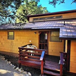 Terrace/patio - Cozy 2-bedroom Ruidoso Retreat (Ruidoso)
