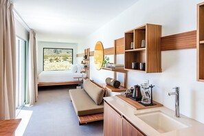 Premium bedding, desk, laptop workspace, free WiFi