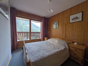 3 soverom, strykejern/-brett, reiseseng for barn og wi-fi