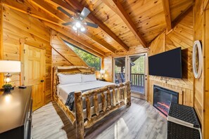 Tabla de planchar con plancha, wifi y ropa de cama 