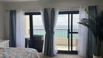 2 chambres, fer et planche Ă repasser, Wi-Fi, draps fournis