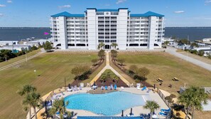 Exterior - Sunsets on the Sound + Walk to the Beach (Atlantic Beach)