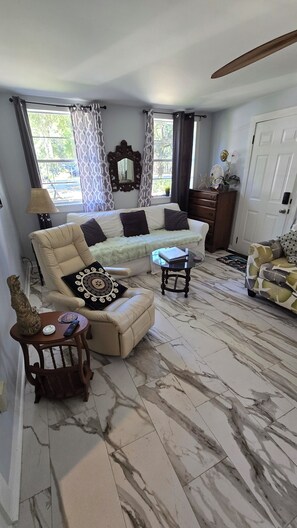 TV connectée, livres, imprimantes