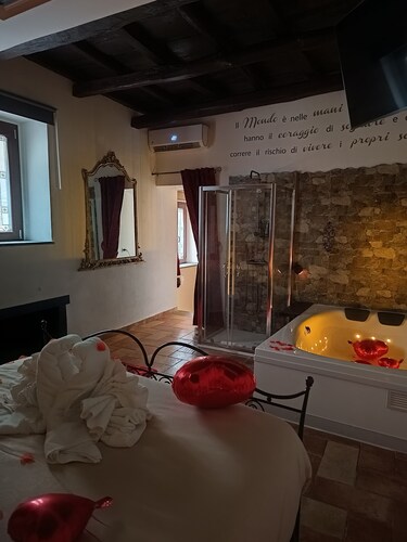 Location Le 10&10 idromassaggio in camera Nepi VT