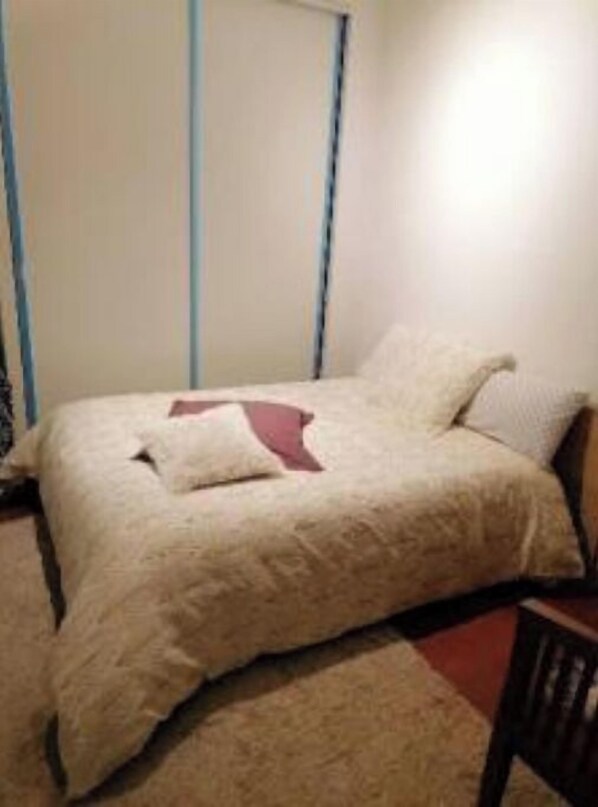 2 bedrooms, WiFi, bed sheets
