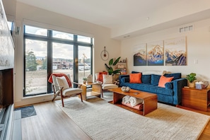 TV, fireplace - Mountain-View Condo in Downtown Winter Park! (Winter Park)