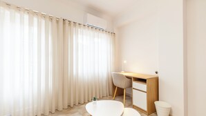 Deluxe-Zimmer, Mehrere Betten, Balkon, Stadtblick (Quarto A1)