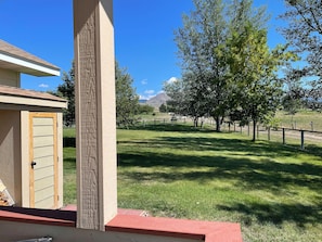 Property grounds - The Guesthouse - on 3.5 acres in Corvallis, MT (Corvallis)