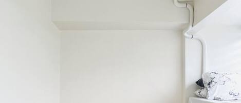 Iron/ironing board, bed sheets, wheelchair access