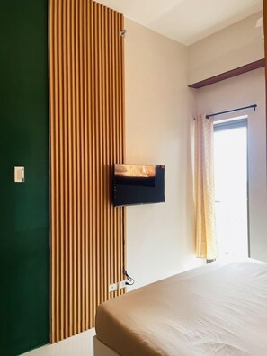Ferros/tábuas de passar roupa, Wi-Fi, roupa de cama
