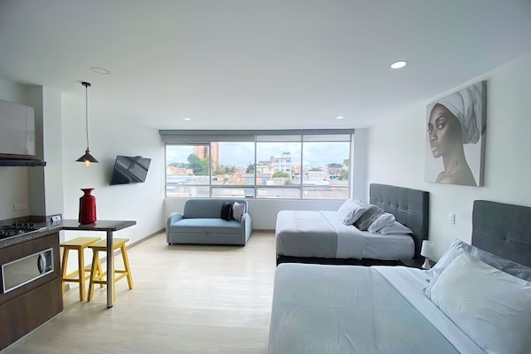 1 Schlafzimmer, laptopgeeigneter Arbeitsplatz, VerdunkelungsvorhÀnge