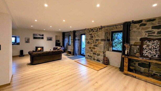 Interior - A large 250m2 farmhouse with authentic, rustic charm, Le Repaire (Mazet-Saint-Voy)