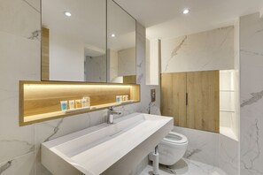Shower, hair dryer, towels - TBS 51 - Spacious and modern duplex apartment (Paris)