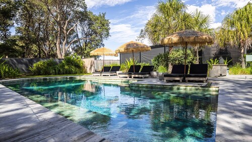 Privately Managed Golf View Villa 3 Bangalay Villas