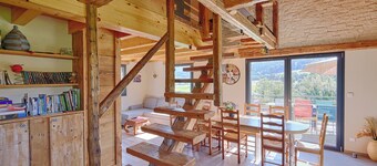Quiet 12-person apartment in the heart of the Loue valley