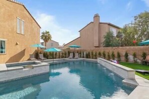 Una piscina riscaldata