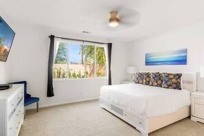 4 bedrooms, iron/ironing board, travel crib, WiFi - Leisure & Laughter: Pool, Game Room & Golf Getaway Colibri (Indio)