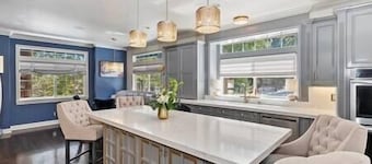 Gorgeous Mountain Villa Fishing Pool Spa Gym Games