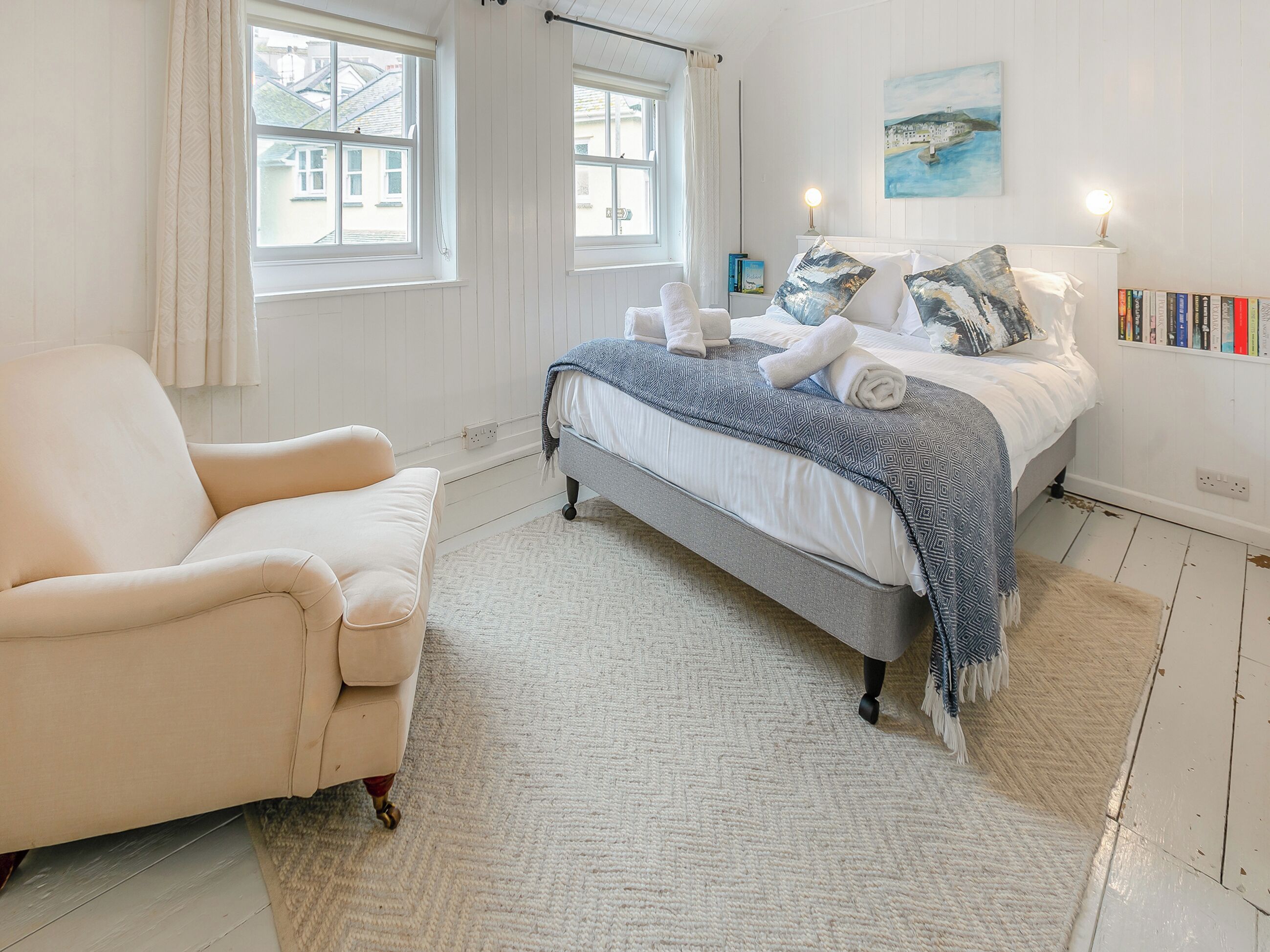 2 bedrooms, WiFi (free), bed sheets