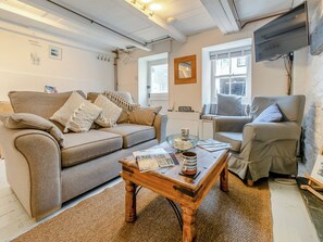 TV - 2 bedroom accommodation in St Ives (St Ives)