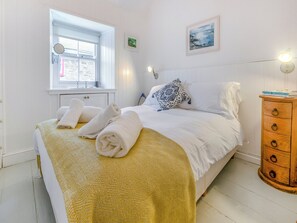 2 bedrooms, free WiFi, bed sheets - 2 bedroom accommodation in St Ives (St Ives)