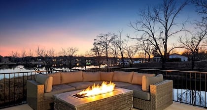 Lakefront Home w/ Pool, Spa, & Game Room!