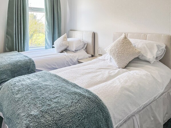 3 bedrooms, free WiFi, bed sheets