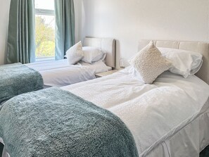 3 bedrooms, free WiFi, bed sheets
