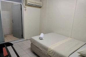 1 phòng ngủ, két bảo mật tại phòng, bàn