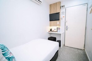 Room - Swing & Pillows @ Subang SS15 (Subang Jaya)