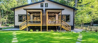 Woodside Retreat-A: Modern Home