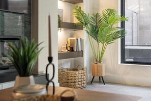 Interior - ATV Friendly, 14 Guests, Hot tub, Hurricane UT (Hurricane)