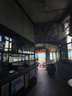 Bar (on property) - Tubotel Langkawi (Langkawi)