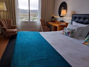 Comfort Double or Twin Room, Mountain View | Free WiFi - Hotel Vista do Vale (Povoacao)