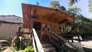 Cabin | Free WiFi