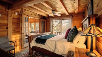 4 bedrooms, iron/ironing board, travel cot, free WiFi