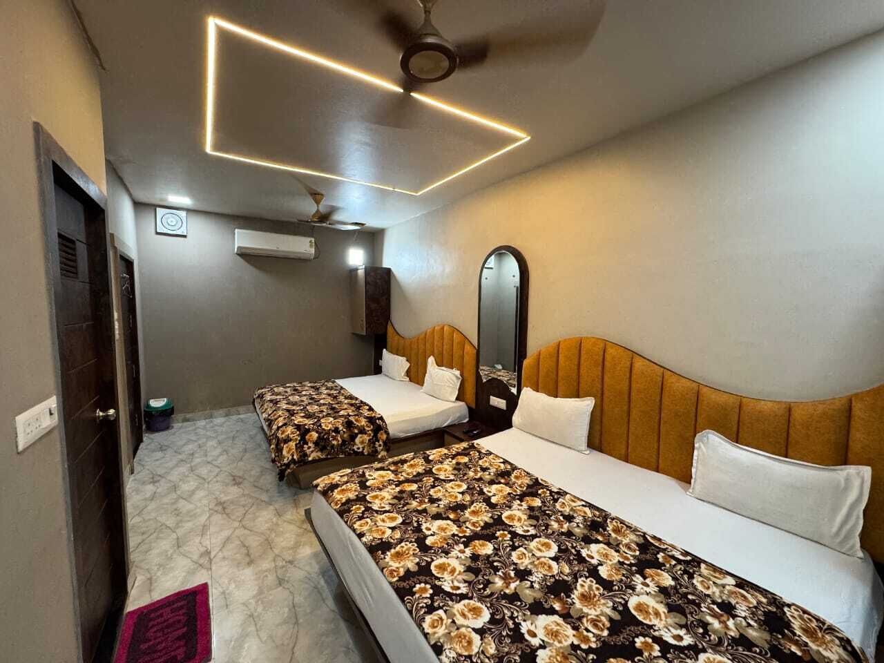 Family Room | 1 bilik tidur, meja, seterika/papan seterika, Wi-fi percuma 