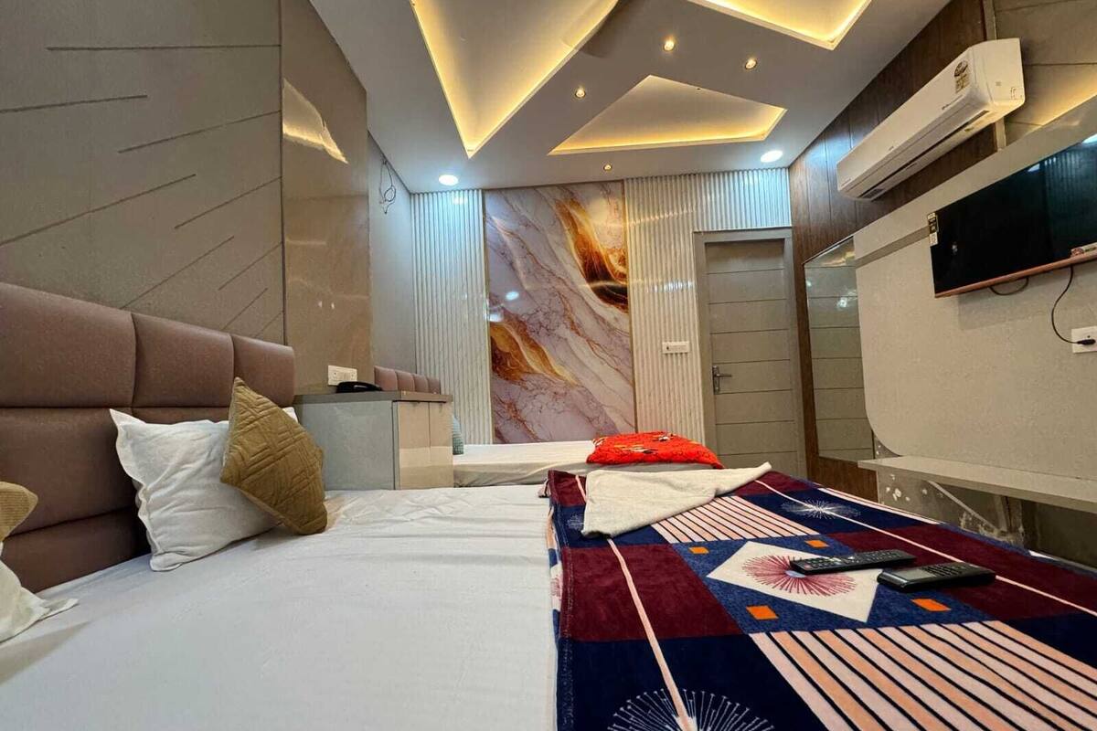 Suite Room | 1 bilik tidur, meja, seterika/papan seterika, Wi-fi percuma