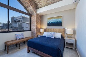 2 quartos, Wi-Fi de cortesia, roupa de cama